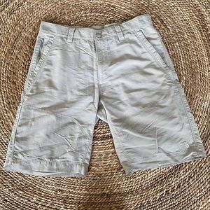 NorthFace Size 34 Men’s Tan Shorts